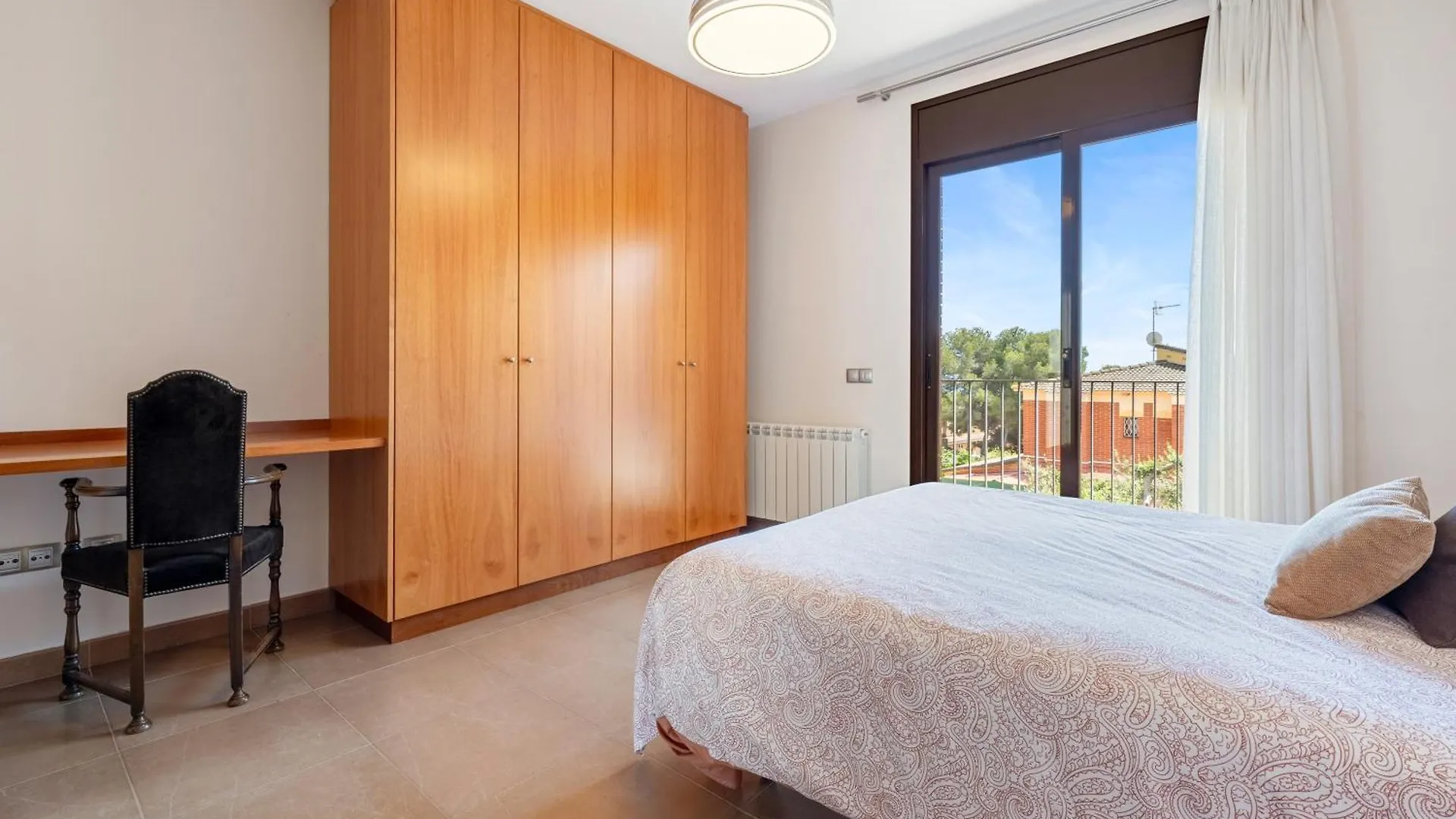 Casa Tico Villa Roda de Bera Holiday home